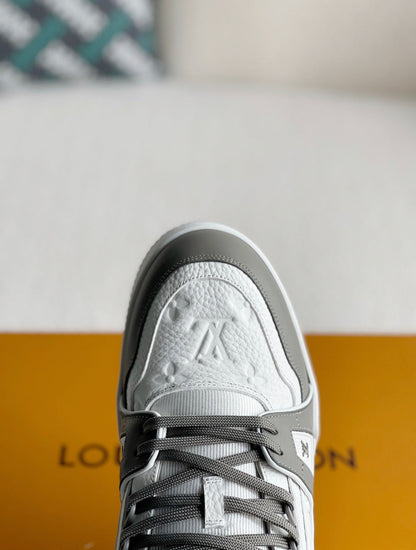 LOUIS VUITTON TRAINER SNEAKERS