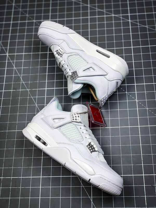 AIR JORDAN 4