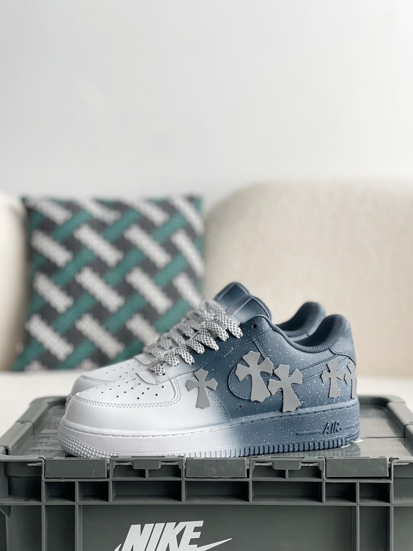 AIR FORCE 1 X CHROME HEARTS