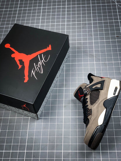 AIR JORDAN 4