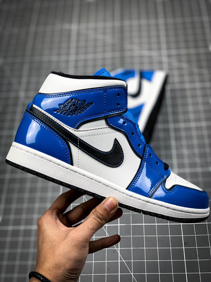 AIR JORDAN 1 MID