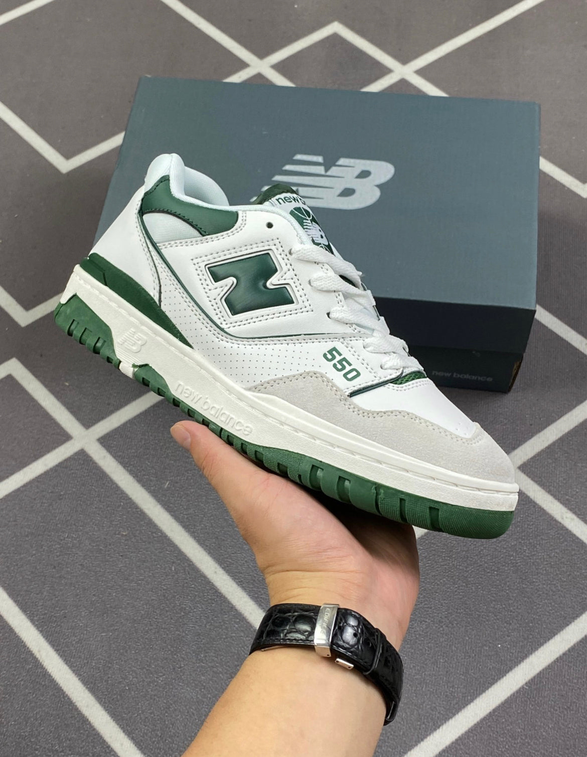 NEW BALANCE 550