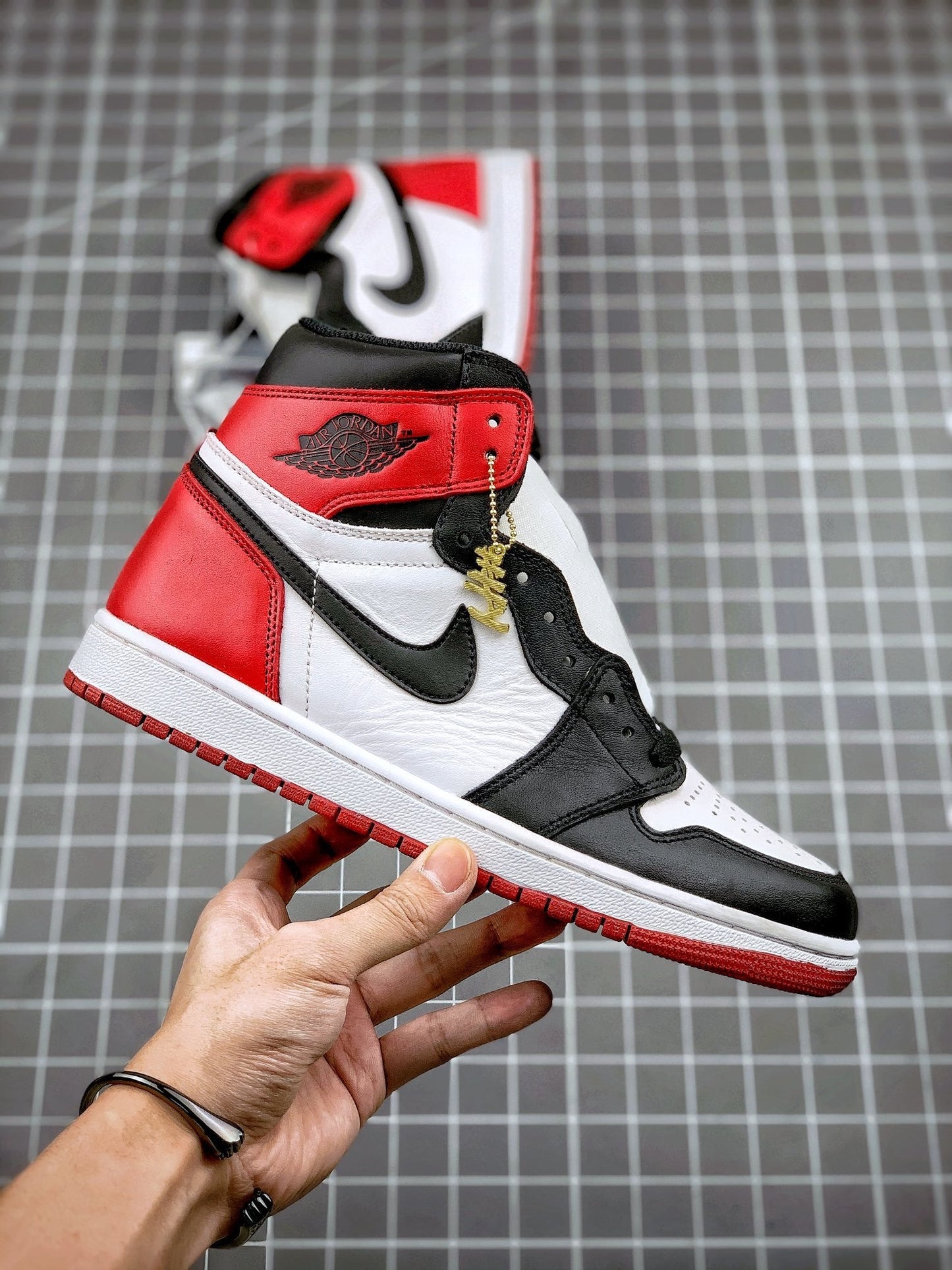 AIR JORDAN 1 HIGH